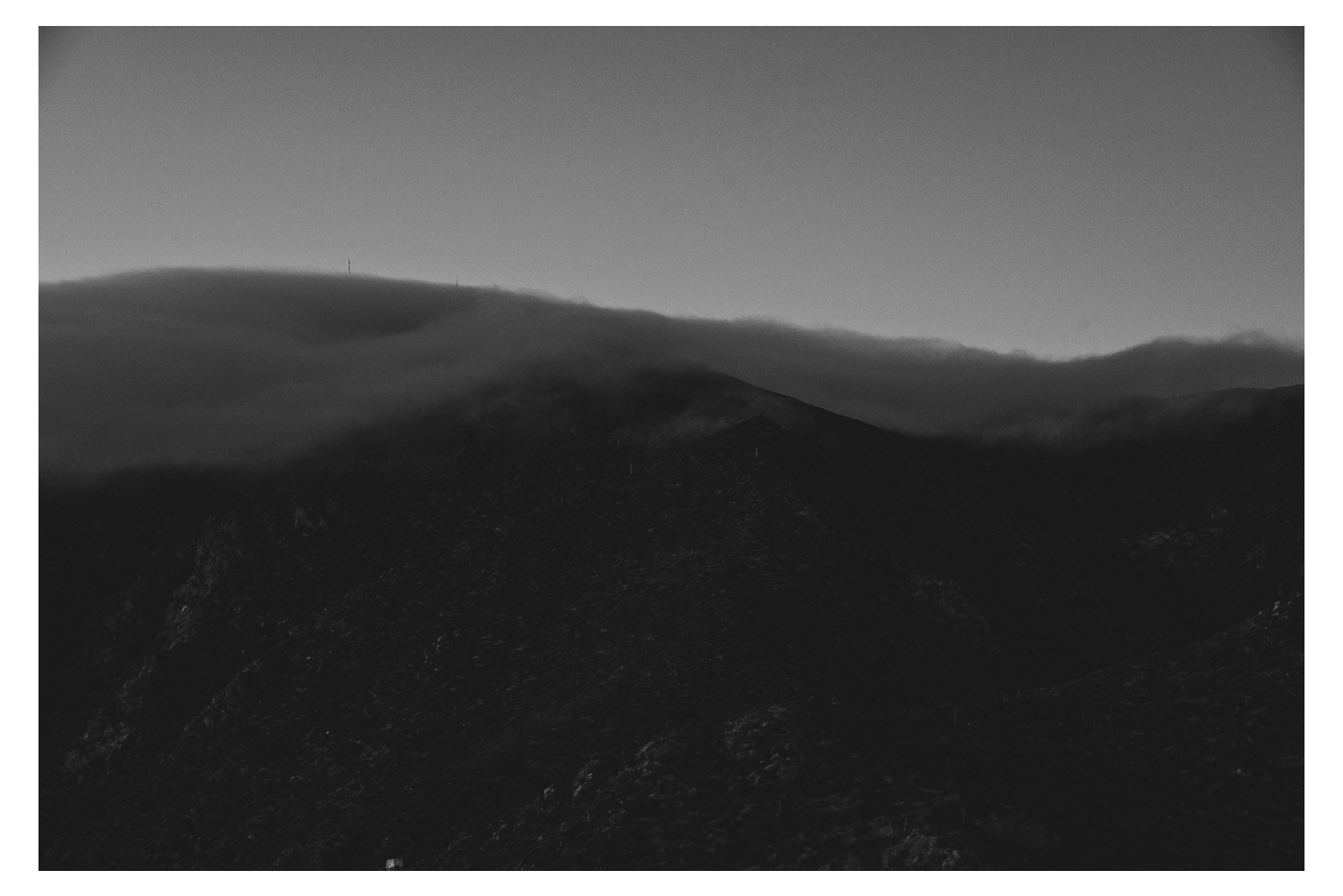 Fotografía de save the date en Ensenada Baja California por Jesús Amaya fotógrafo de bodas destino en México